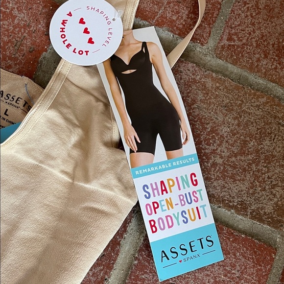 SPANX Shaping Open-Bust Bodysuit Tan - Picture 2 of 6